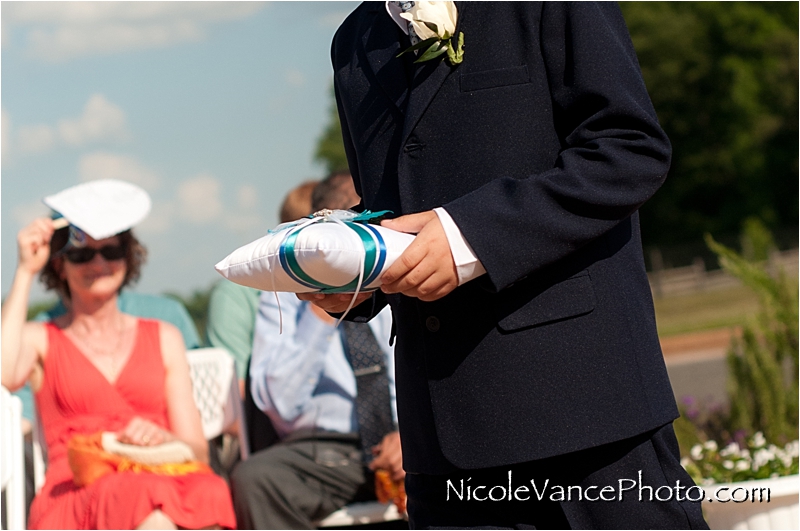 Nicole Vance Photography | Richmond Wedding Photography | New Kent Winery (10)