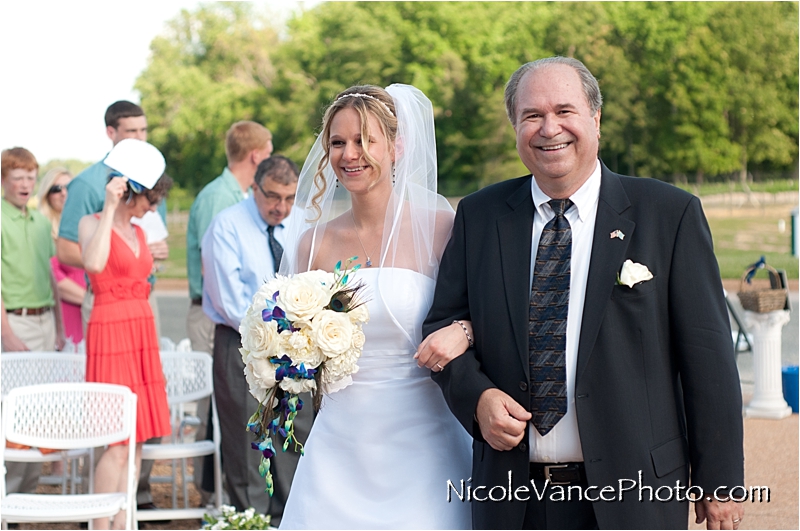 Nicole Vance Photography | Richmond Wedding Photography | New Kent Winery (18)