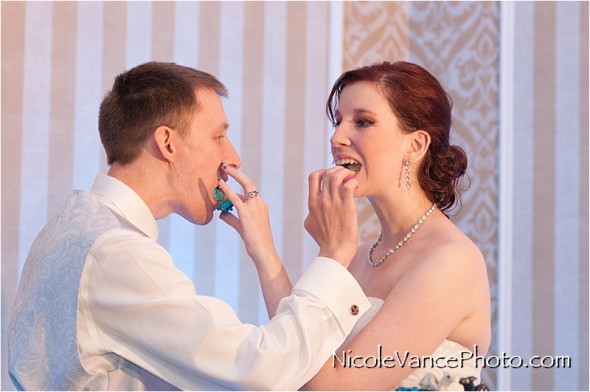 Richmond Weddings, RIchmond Wedding Photography, Wyndham Virginia Crossings Wedding, Nicole Vance Photography, reception, cake, cake cutting