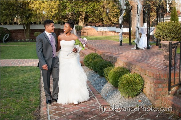 Historic Mankin Mansion, Nicole Vance Photography, Richmond Weddings, couple portraits, bride & groom