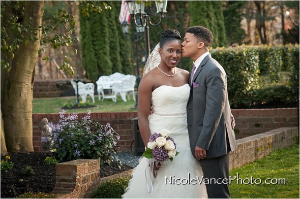 Historic Mankin Mansion, Nicole Vance Photography, Richmond Weddings, couple portraits, bride & groom