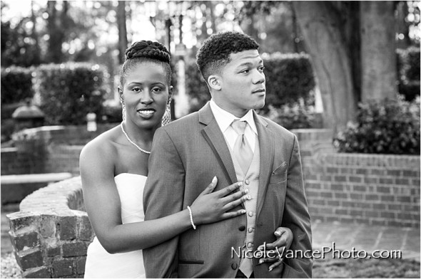 Historic Mankin Mansion, Nicole Vance Photography, Richmond Weddings, couple portraits, bride & groom