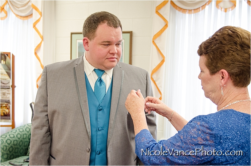 Nicole Vance Photography, Hopewell Wedding Photographer, getting ready