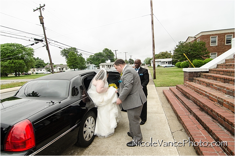 Nicole Vance Photography, Hopewell Wedding Photographer, limousine getaway