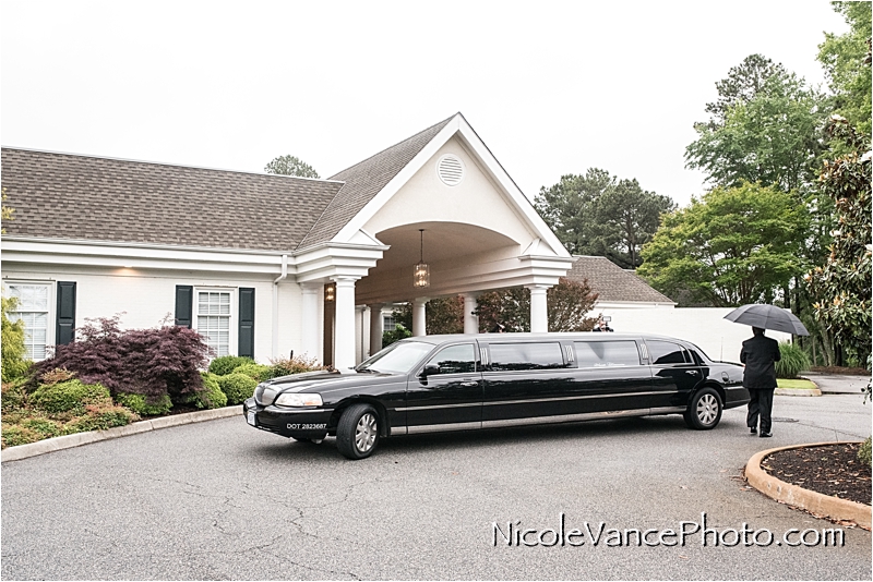 Nicole Vance Photography, Hopewell Wedding Photographer, limousine getaway