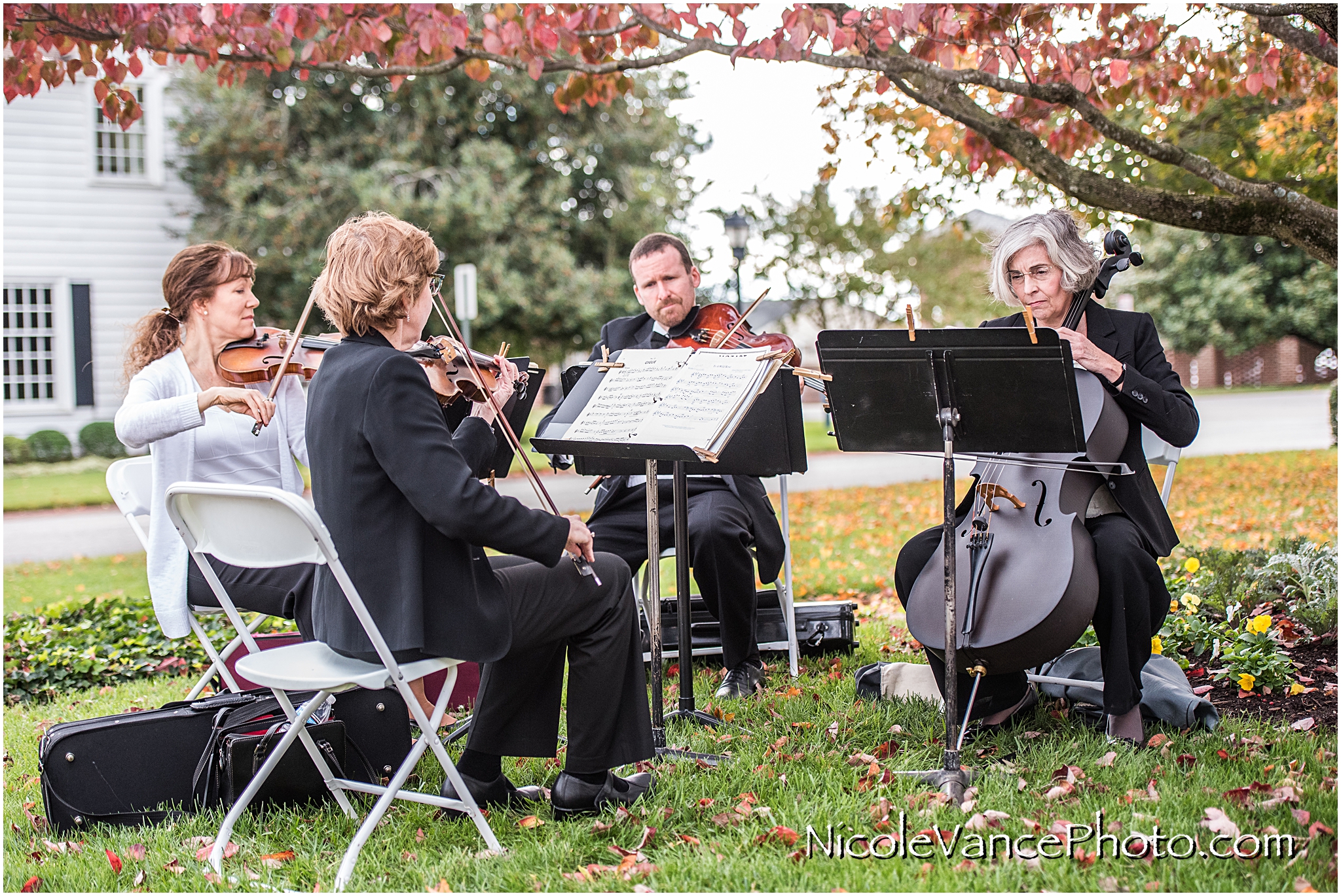 Lyric String Quartet perform the ceremony music at Virginia Crossings.