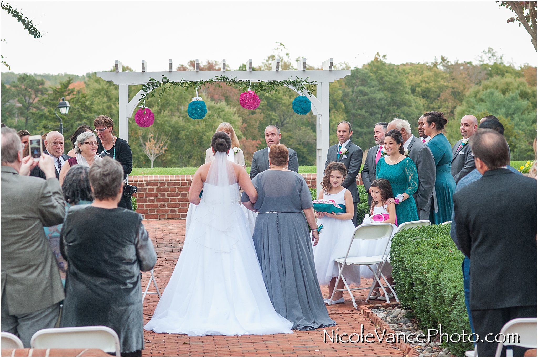 Wedding ceremony at Virginia Crossings.