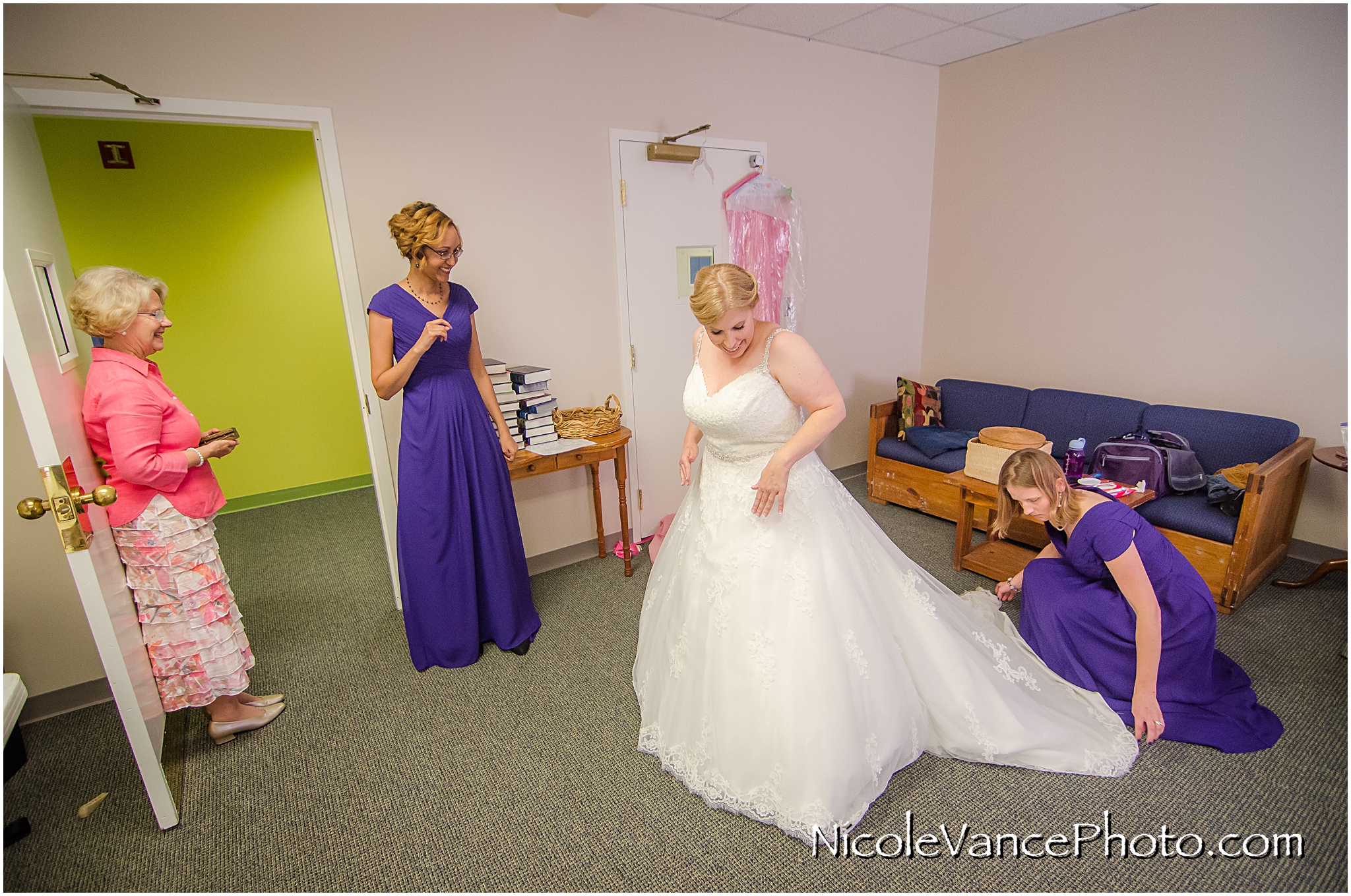 Bridemaids help with last minute bridal preparations at Third Church, RVA.