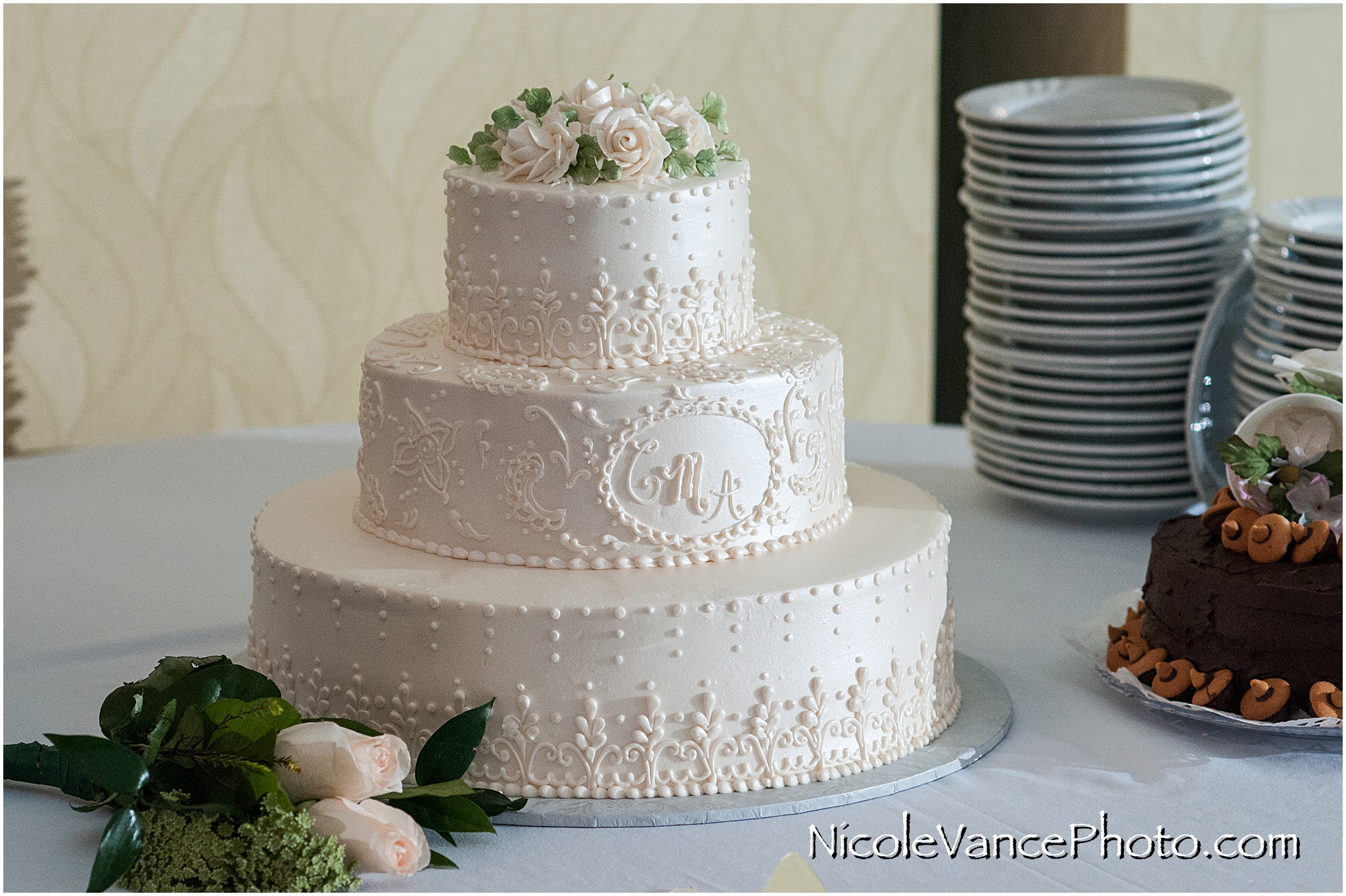 Wedding cake provided by Baker's Kitchen by Alvina